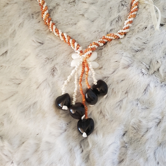 Hawaiian Flower Shell Lei Necklace With Kukui Beads - Picture 7 of 7